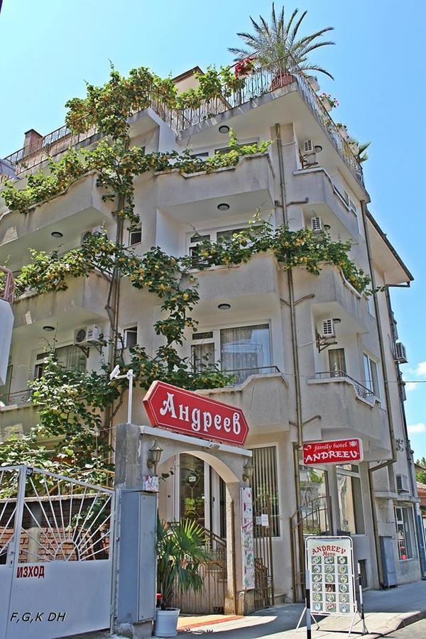 Family Hotel Andreev Nesebar Esterno foto
